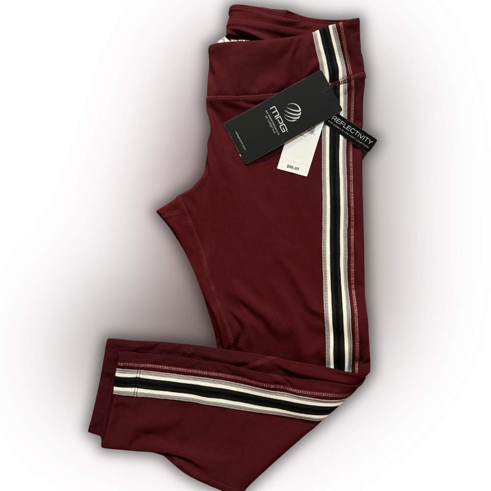 NWT | MPG | Varsity Port Capri Reflective Leggings | Size:S